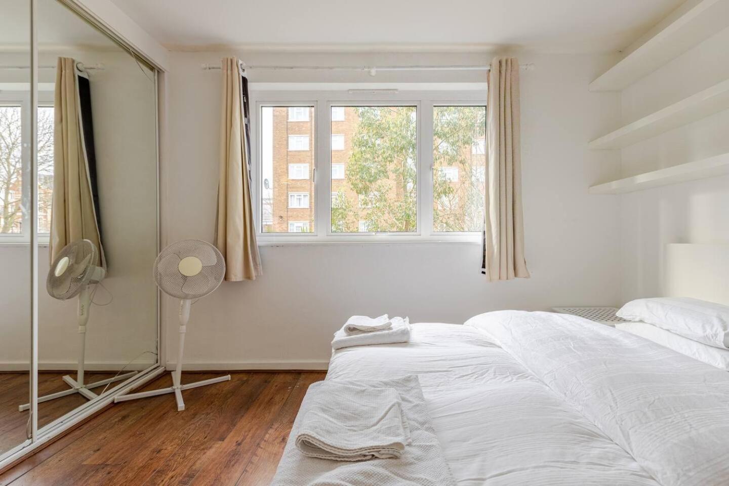 Charming 2-Bed Garden Flat Apartment Лондон Екстериор снимка